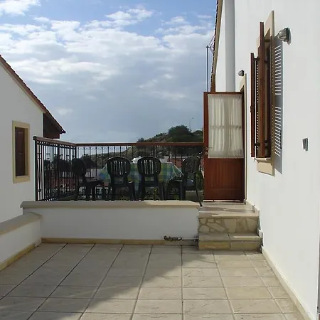 Holiday home Corner House *